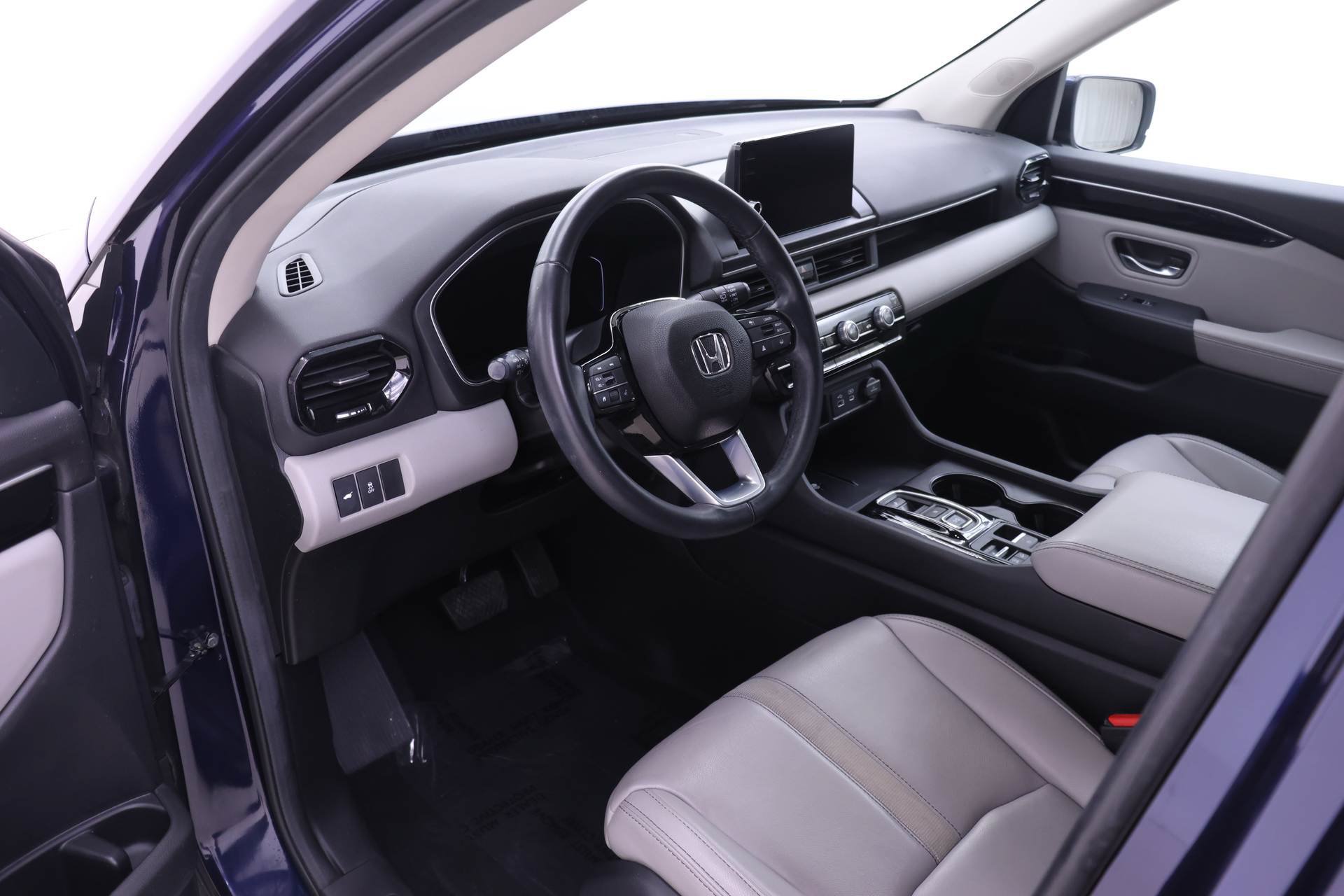 Certified 2024 Honda Pilot EX-L image 3
