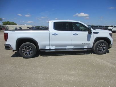 New 2026 GMC Sierra 1500 SLT w/ SLT Premium Plus Package