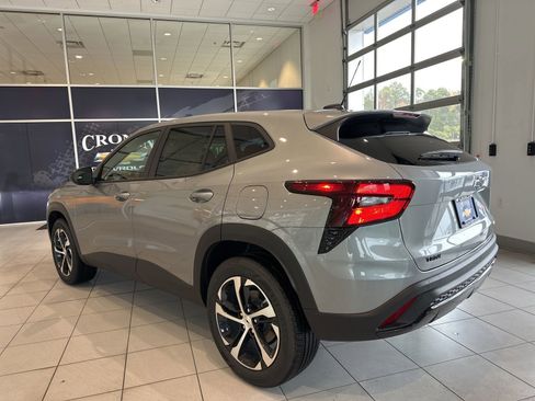 New 2026 Chevrolet Trax RS w/ Driver Confidence Package image 6