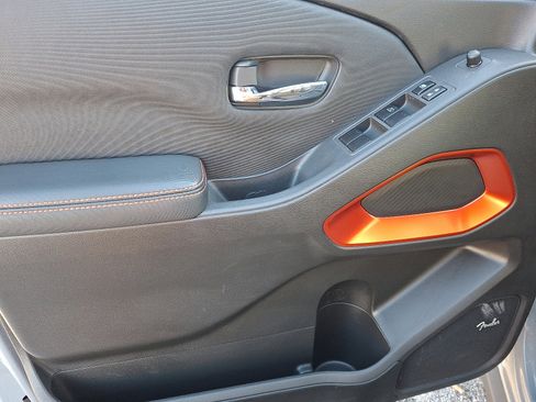 Used 2023 Nissan Frontier PRO-4X w/ Pro-4X Premium Package image 12