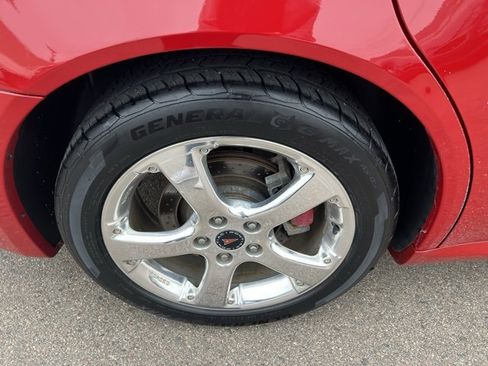 Used 2006 Pontiac Grand Prix GXP w/ Sun And Sound Package image 9