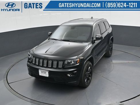 Used 2021 Jeep Grand Cherokee Laredo X AWD/4WD image 51