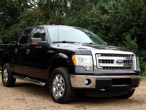 Used 2013 Ford F150 XLT w/ Luxury Equipment Group image 7