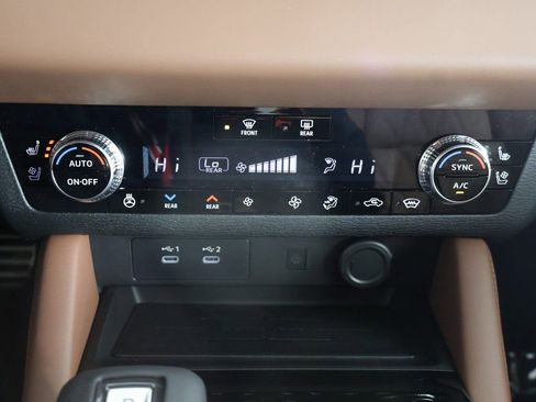 New 2026 Mitsubishi Outlander SEL image 52