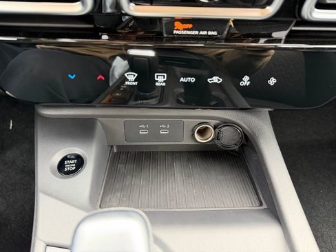 New 2026 Nissan Sentra SV image 24