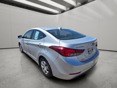 Used 2016 Hyundai Elantra SE