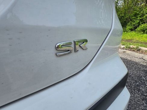 Used 2024 Nissan Kicks SR w/ SR Premium Package FWD image 14