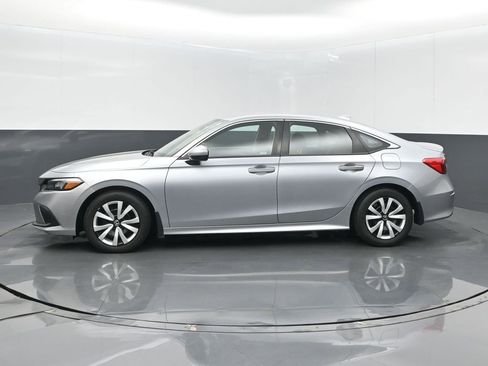 Used 2023 Honda Civic LX image 4
