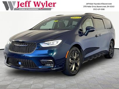 Used 2021 Chrysler Pacifica Touring w/ S Appearance Package