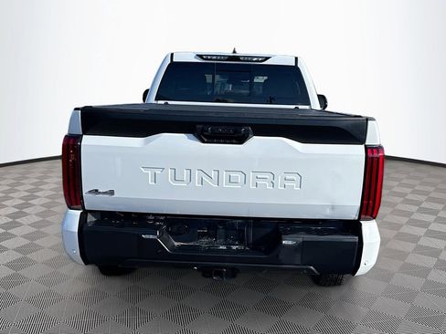 Used 2022 Toyota Tundra SR5 w/ SR5 Convenience Package image 7