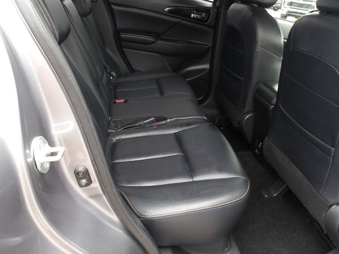 Used 2019 Mitsubishi Eclipse Cross image 11