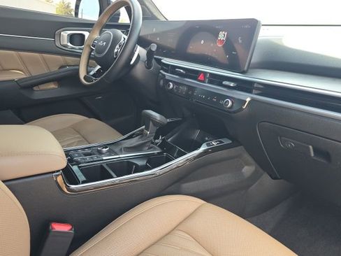 Used 2024 Kia Sorento SX Prestige w/ Olive Brown Leather Package image 24