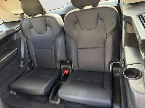 Used 2021 Volvo XC90 T6 Momentum AWD/4WD image 10