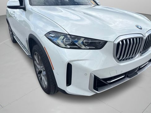 Used 2024 BMW X5 sDrive40i w/ Premium Package RWD image 32