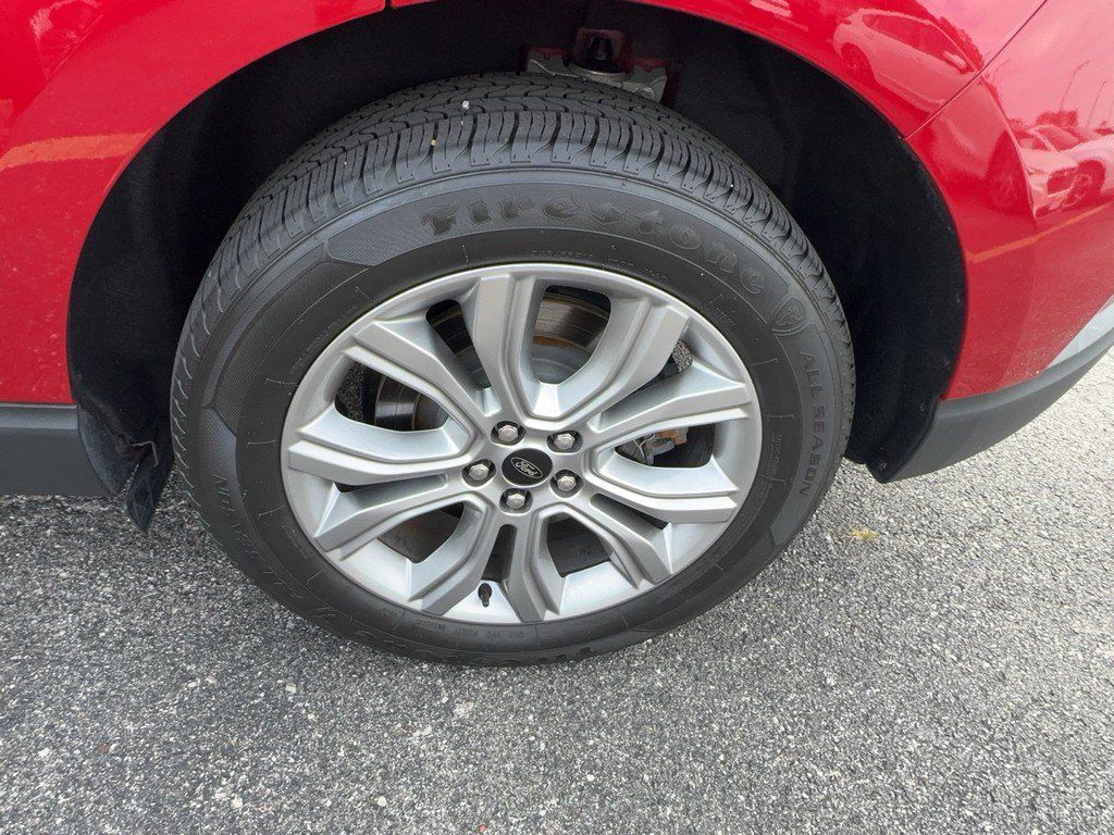 Used 2023 Ford Edge Titanium w/ Equipment Group 301A AWD/4WD image 7
