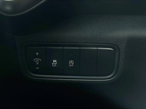 Used 2024 Kia Soul LX w/ Option Group 015 FWD image 19