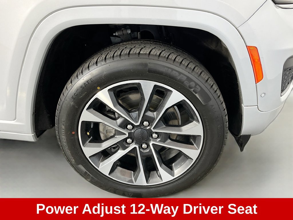 Used 2021 Jeep Grand Cherokee L Overland w/ Luxury Tech Group IV AWD/4WD image 44