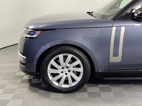 Used 2024 Land Rover Range Rover Long Wheelbase SE AWD/4WD image 13