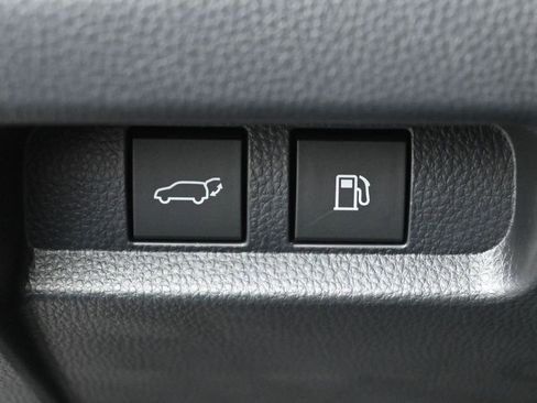 Certified 2026 Toyota Crown Signia AWD/4WD image 18