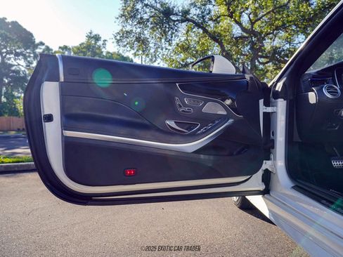 Used 2017 Mercedes-Benz S 550 Cabriolet image 30