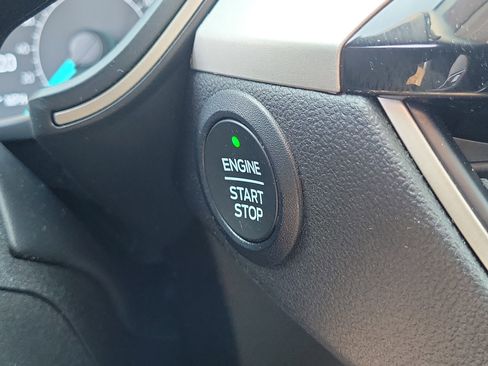 Used 2022 Ford Escape SE w/ Convenience Package FWD image 30