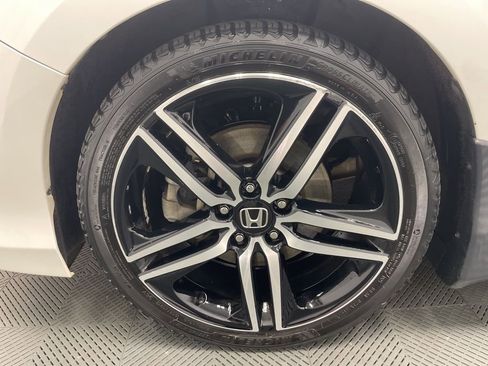 Used 2016 Honda Accord Touring image 38