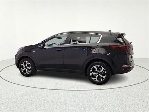 Used 2021 Kia Sportage LX image 5