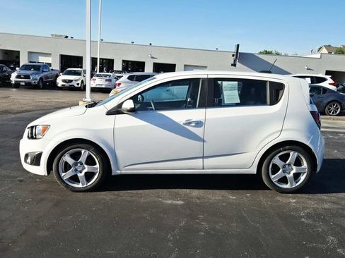 Used 2015 Chevrolet Sonic LTZ FWD image 2