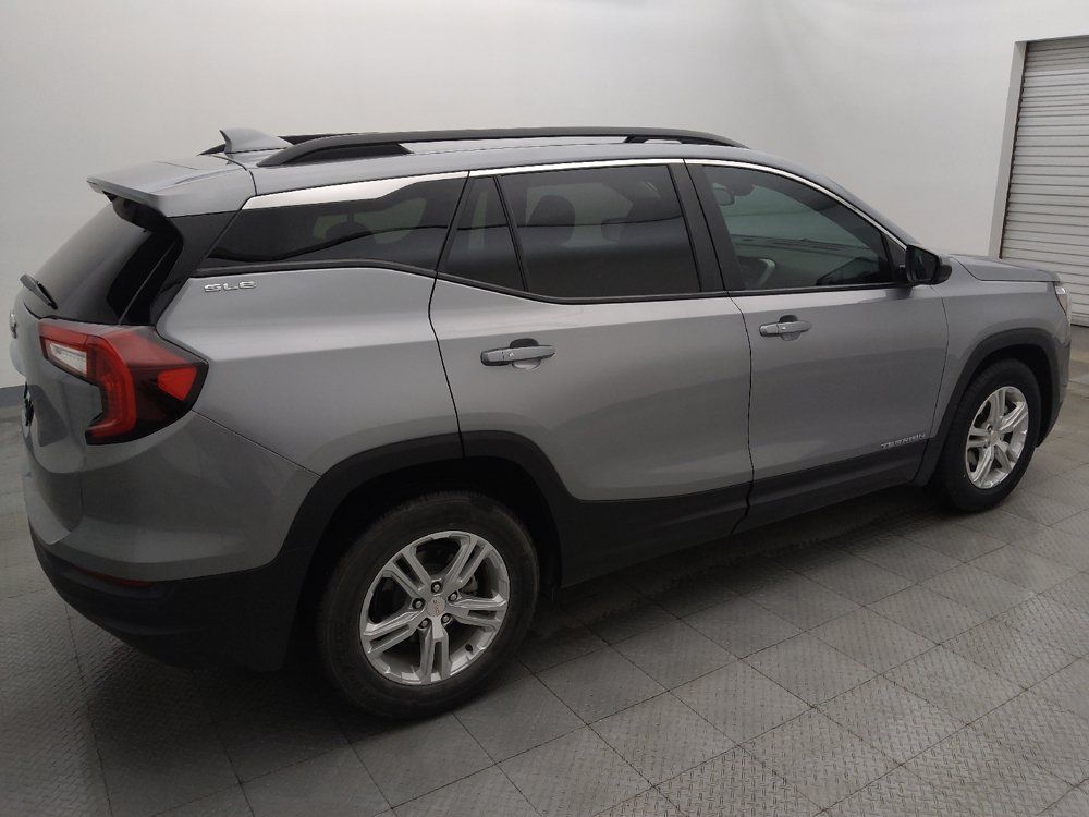 Used 2023 GMC Terrain SLE w/ Driver Convenience Package FWD image 10