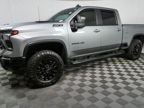 Used 2025 Chevrolet Silverado 2500 LT w/ Trail Boss Package AWD/4WD image 25