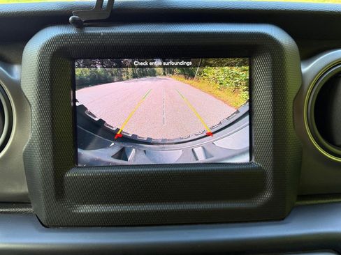 Used 2022 Jeep Wrangler Unlimited Sport image 26