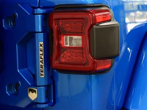 Used 2024 Jeep Wrangler Unlimited Rubicon 392 image 21