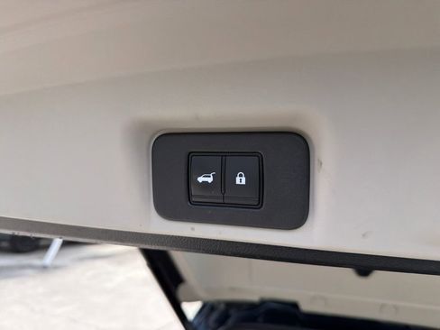 Used 2024 Nissan Ariya AWD image 36