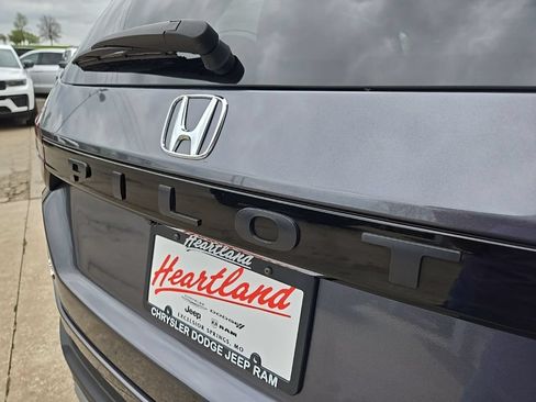 Used 2024 Honda Pilot Elite image 20