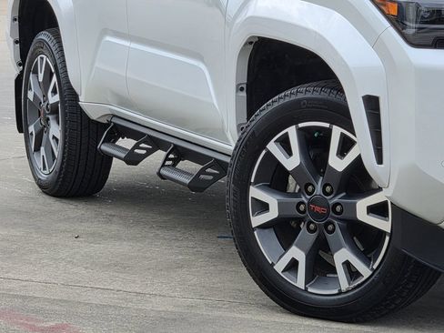 Used 2025 Toyota 4Runner TRD Sport AWD/4WD image 11