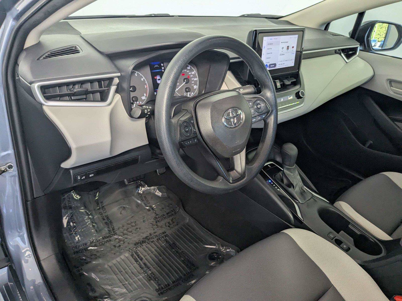 Used 2024 Toyota Corolla LE FWD image 11