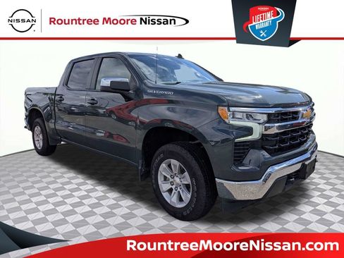 Used 2025 Chevrolet Silverado 1500 LT AWD/4WD image 1