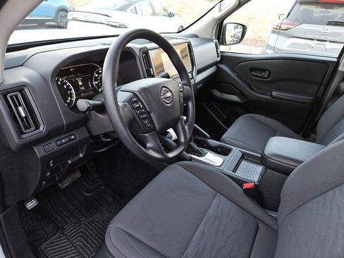 Used 2025 Nissan Frontier S image 25