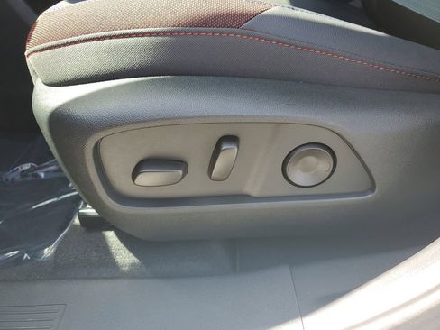 New 2026 Chevrolet Equinox RS w/ Safety and Technology Package FWD image 23