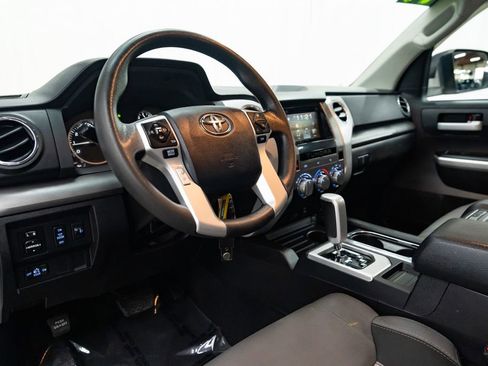 Used 2014 Toyota Tundra SR5 w/ SR5 Upgrade Package image 22