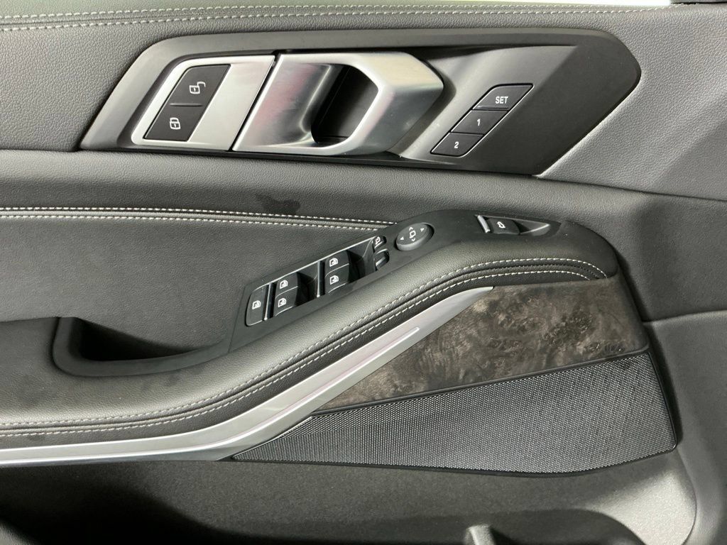 Certified 2023 BMW X5 sDrive40i w/ Premium Package RWD image 18