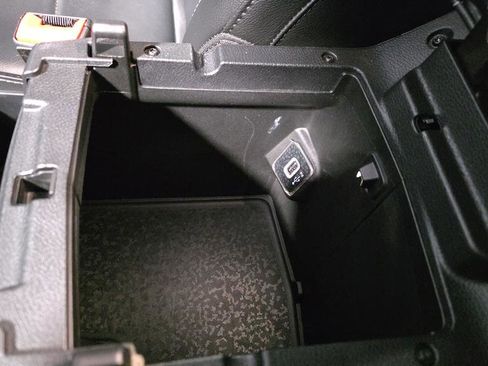 Used 2020 Jeep Gladiator Overland image 29