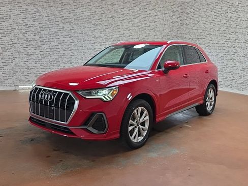 Used 2022 Audi Q3 2.0T Premium Plus AWD/4WD image 3