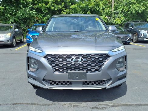 Used 2019 Hyundai Santa Fe SE AWD/4WD image 2