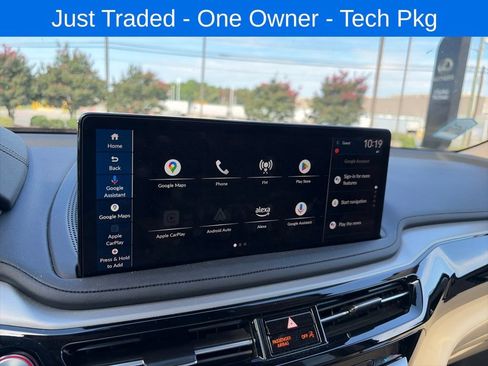Used 2025 Acura MDX SH-AWD w/ Technology Package image 9