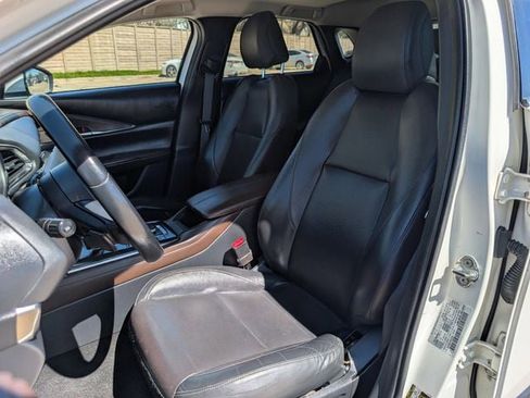 Used 2021 MAZDA CX-30 AWD 2.5 S w/ Premium Package image 19