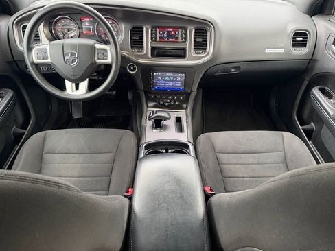 Used 2014 Dodge Charger SE image 12