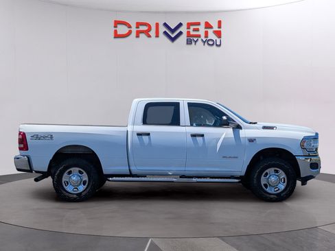 Used 2021 RAM 2500 Tradesman w/ Chrome Appearance Group AWD/4WD image 6