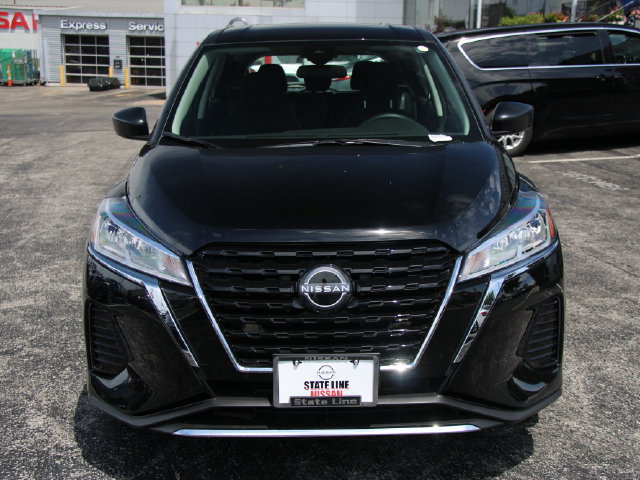 Used 2025 Nissan Kicks Play S FWD image 7
