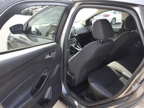 Used 2014 Ford Focus SE image 20